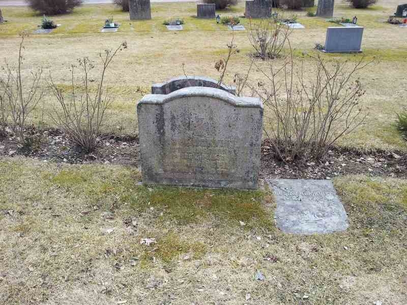Grave number: 1 GL.4     7