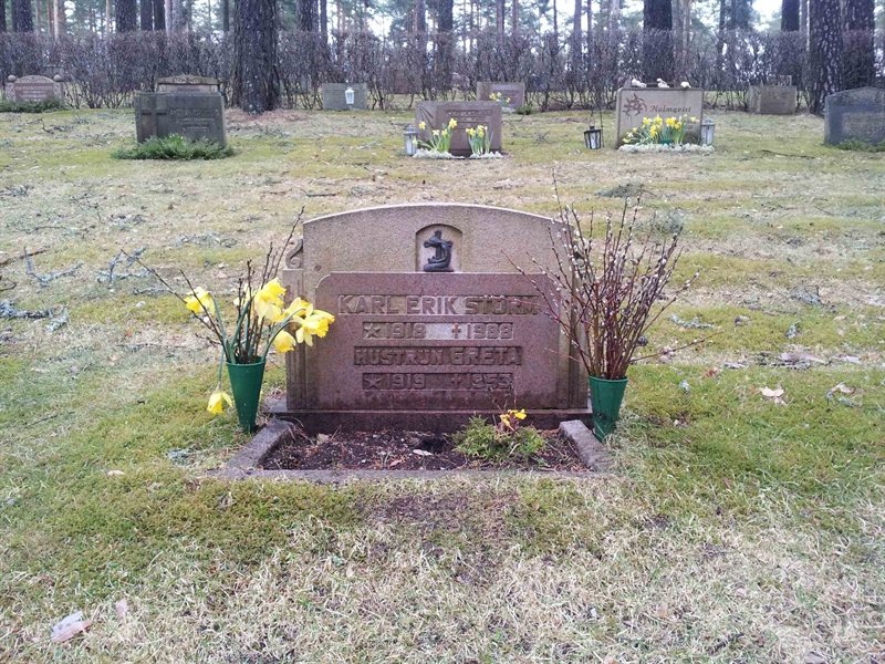 Grave number: 1 KV.3    13-14