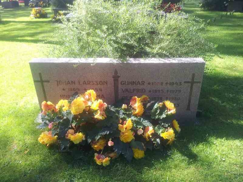 Grave number: 1 NF    44