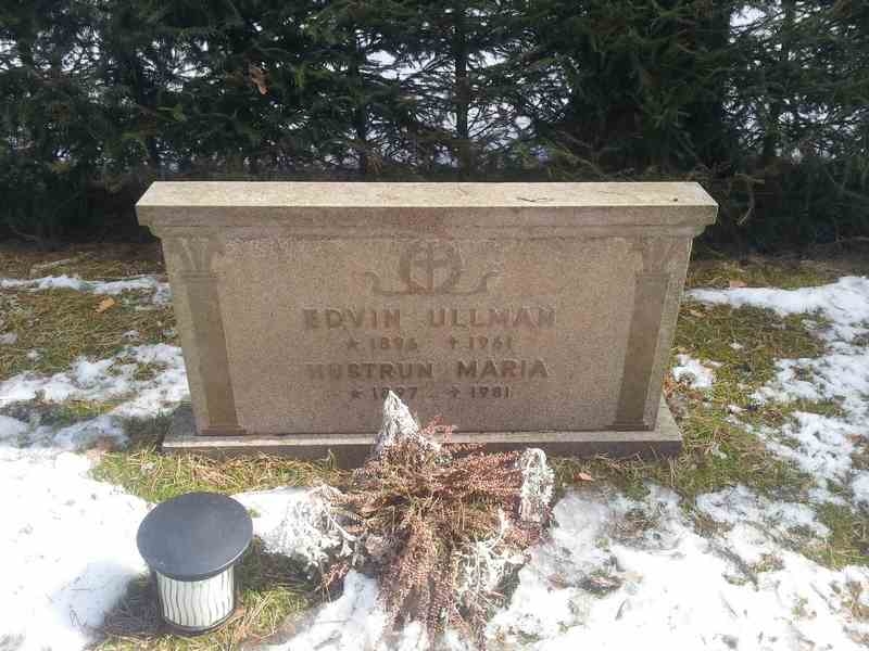 Grave number: 1 KV.6    24-25