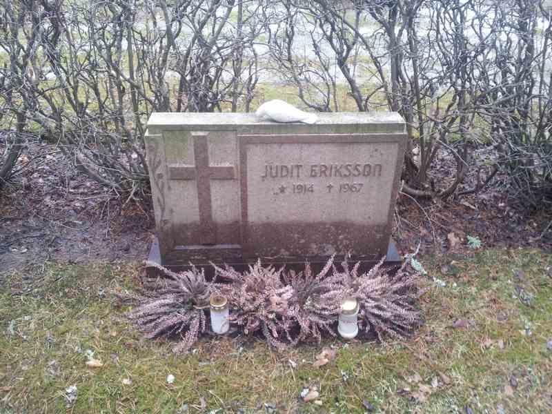 Grave number: 1 KV.4   273