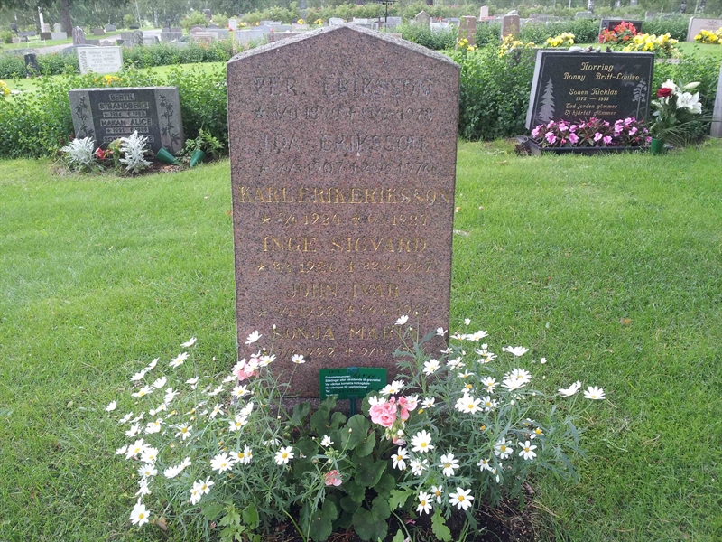 Grave number: 1 GL.9    64