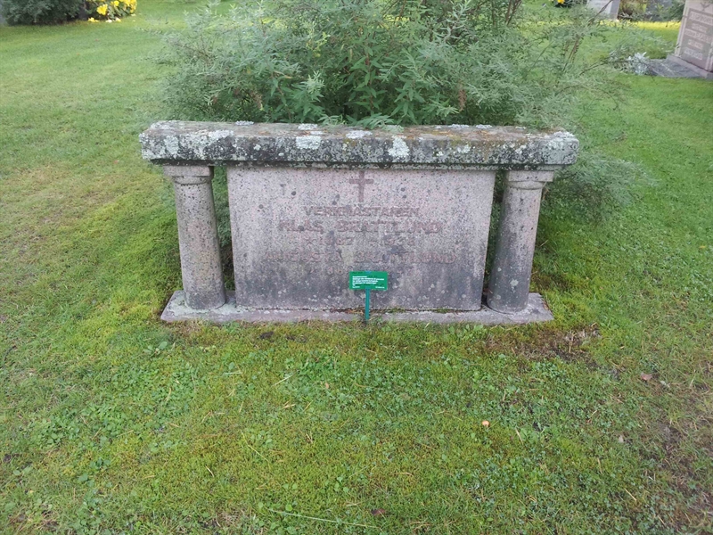 Grave number: 1 NE    80