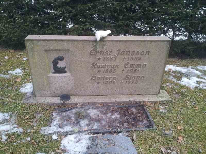 Grave number: 1 KV.6    12-14