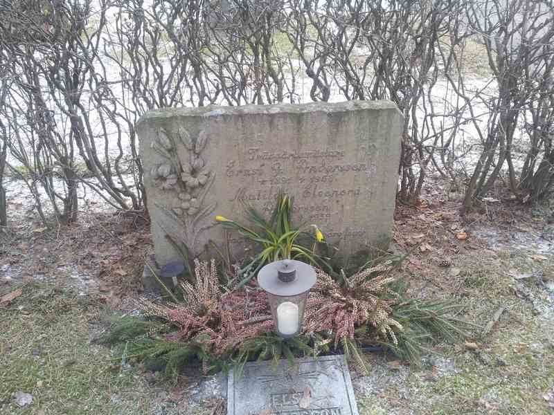 Grave number: 1 KV.3   184-185