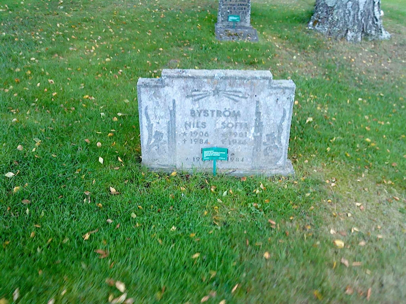 Grave number: 1 GL13    39-40