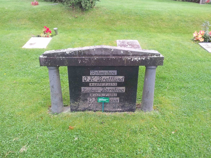 Grave number: 1 GL12    26