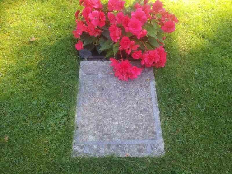 Grave number: 1 KV.2 1    13