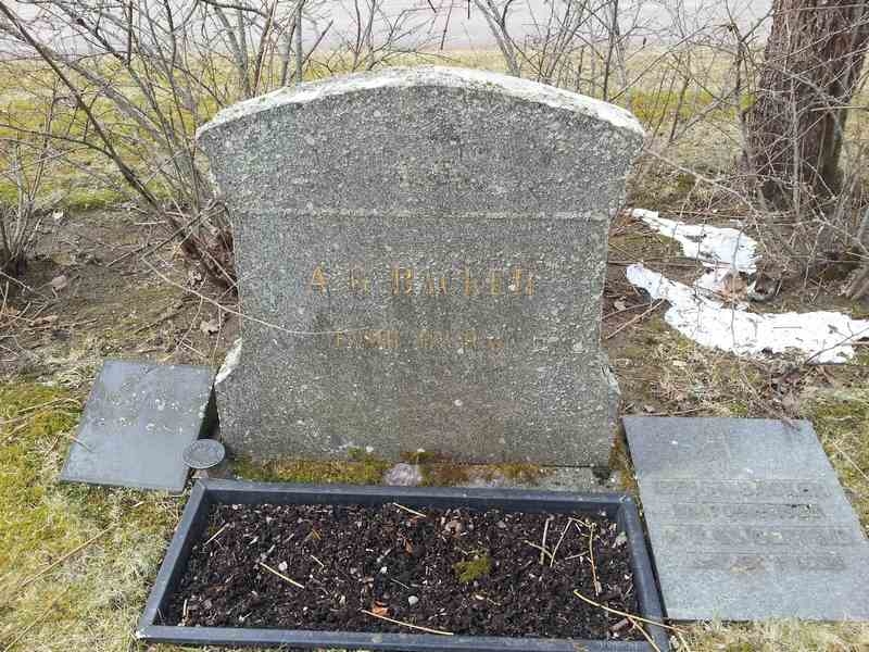 Grave number: 1 GL.4    32