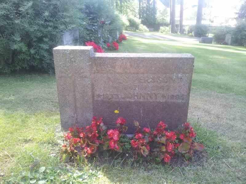 Grave number: 1 NE    11