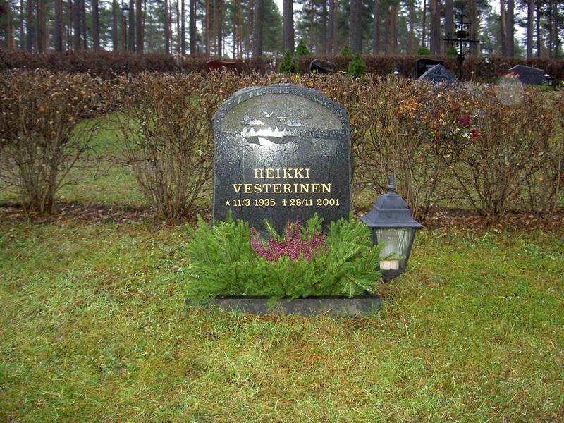 Grave number: 1 KV.8    50