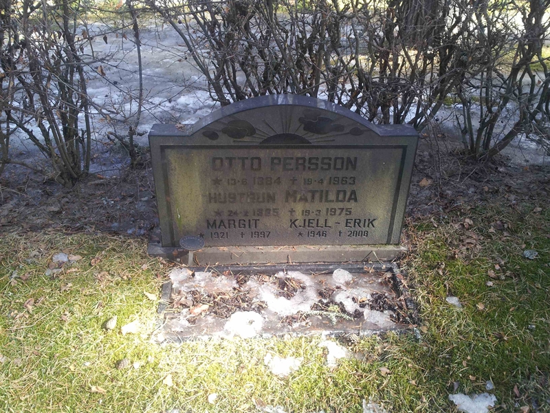 Grave number: 1 KV.7    15-16
