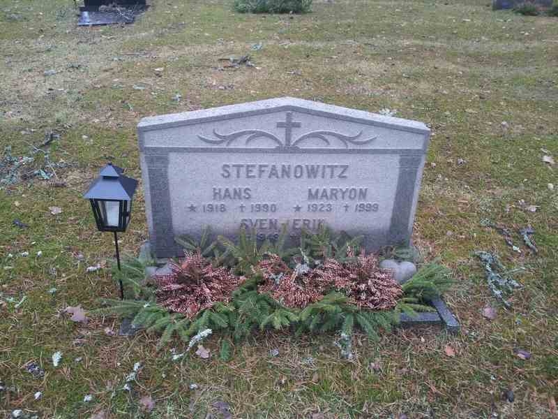 Grave number: 1 KV.4 1    26-28