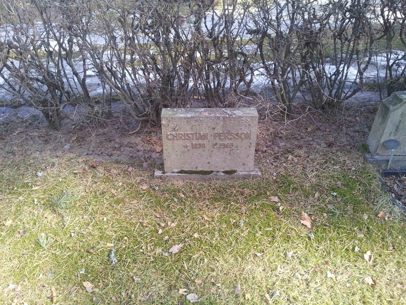 Grave number: 1 KV.7    27