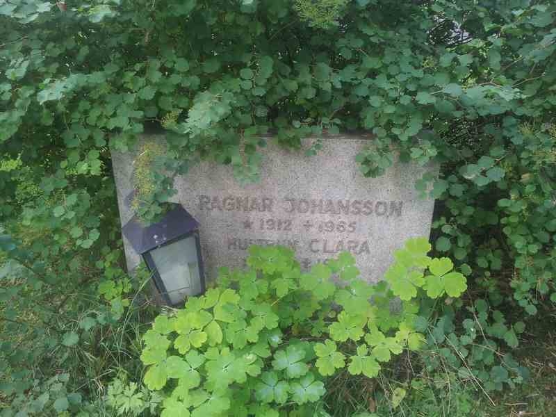 Grave number: 1 KV.1   138-140