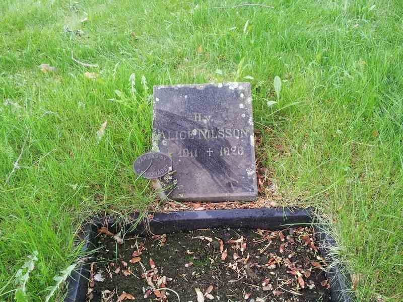 Grave number: 1 GL.9    66