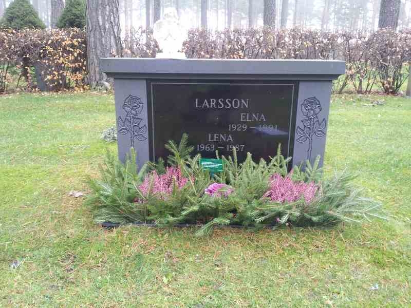 Grave number: 1 KV.9    69-71