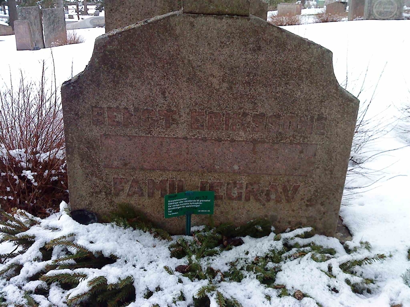 Grave number: 1 GL10    33