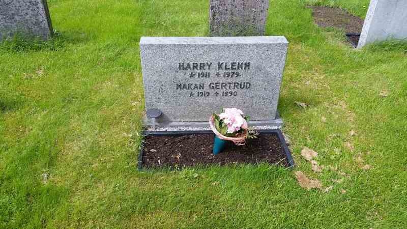 Grave number: 1 GL.8   125-126