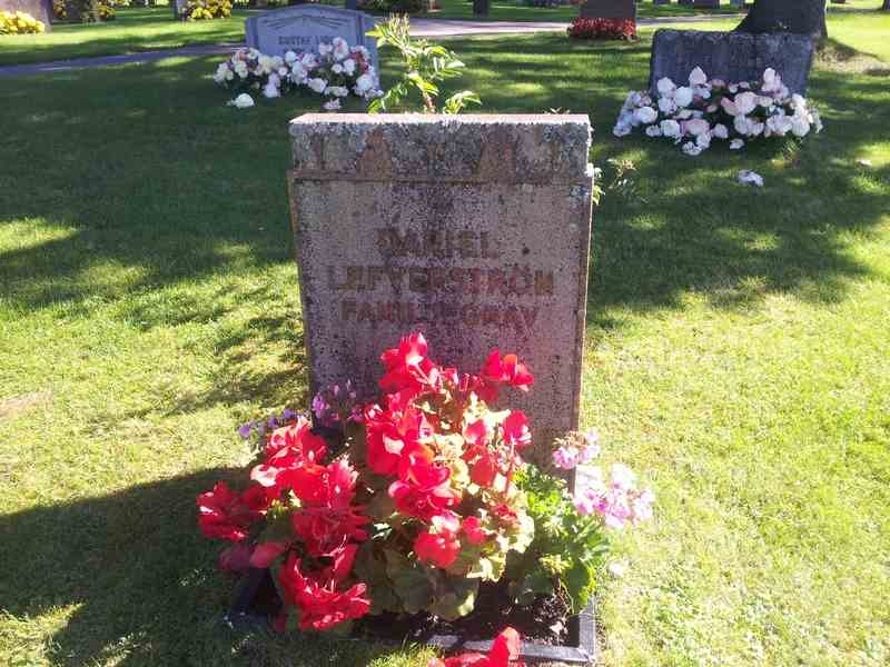 Grave number: 1 GL.3    23