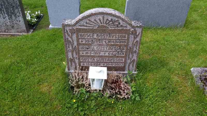 Grave number: 1 GL.8   148