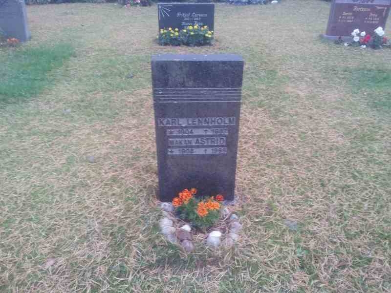 Grave number: 1 KV.9     9-10