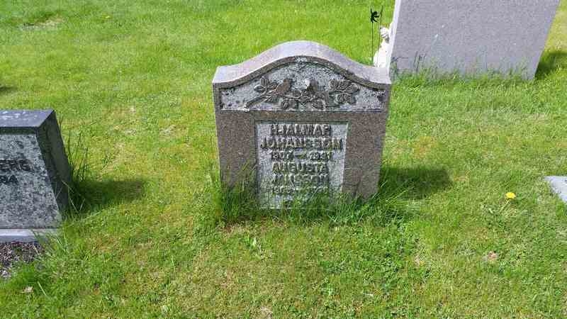 Grave number: 1 GL.8   216
