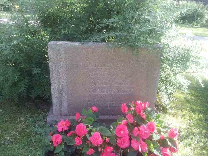 Grave number: 1 NE    61