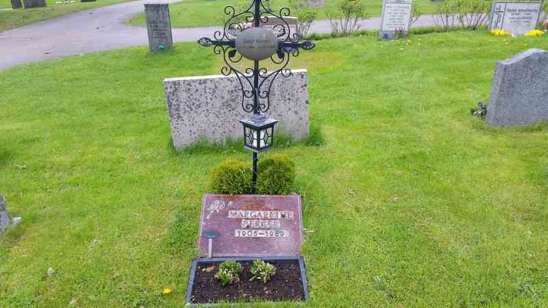 Grave number: 1 GL.8    84-85