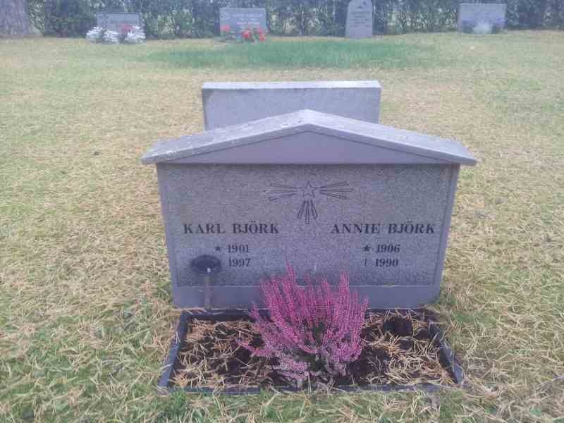 Grave number: 1 KV.9   179-180
