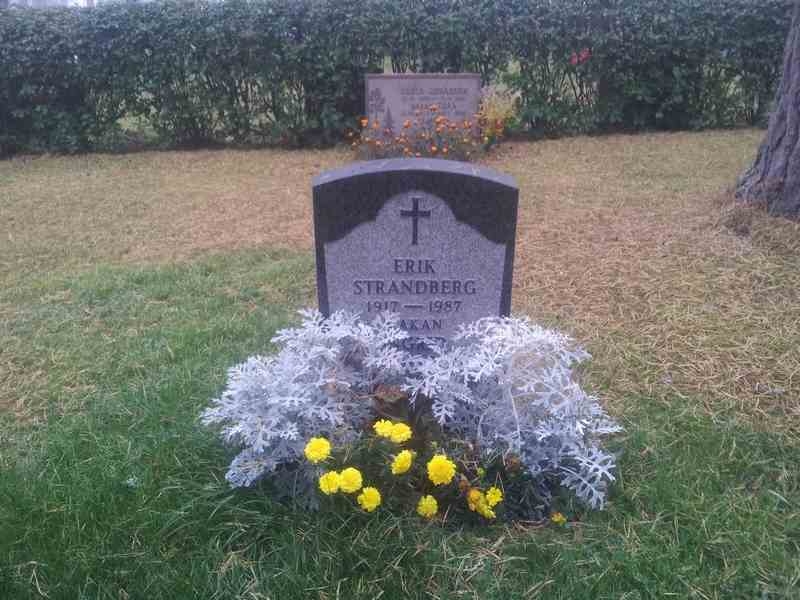 Grave number: 1 KV.9    42-43