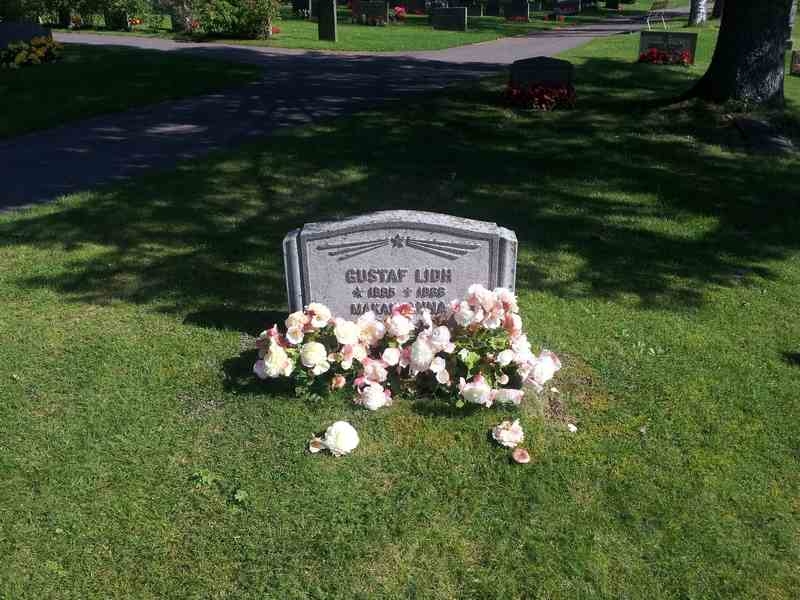 Grave number: 1 GL.3    56-57