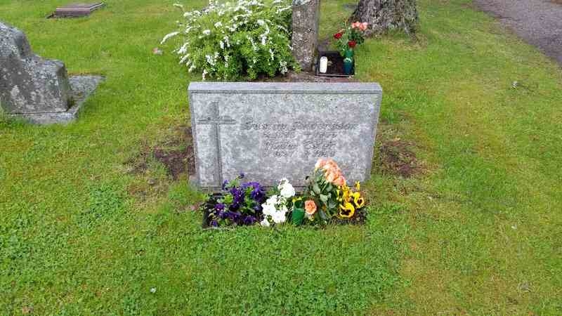 Grave number: 1 GL.7    40A