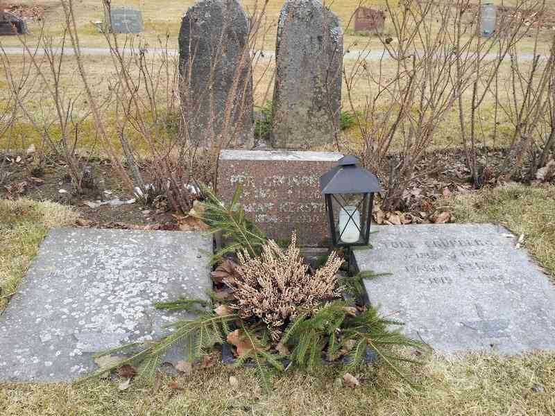 Grave number: 1 GL.4    11