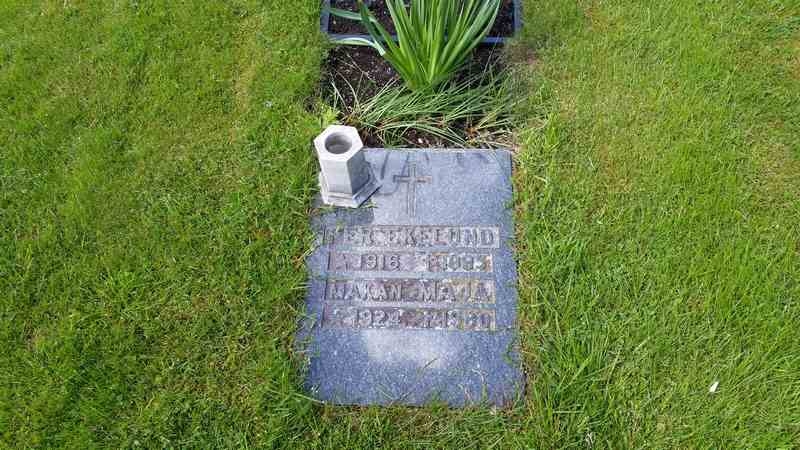 Grave number: 1 GL.8   410