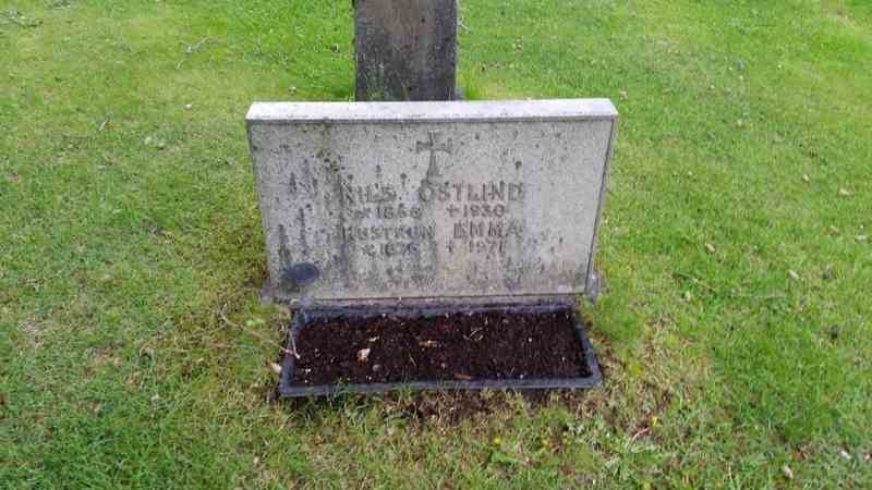 Grave number: 1 GL.7    15