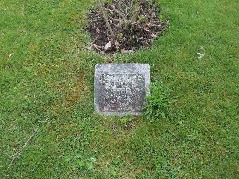 Grave number: 1 GL.3    12