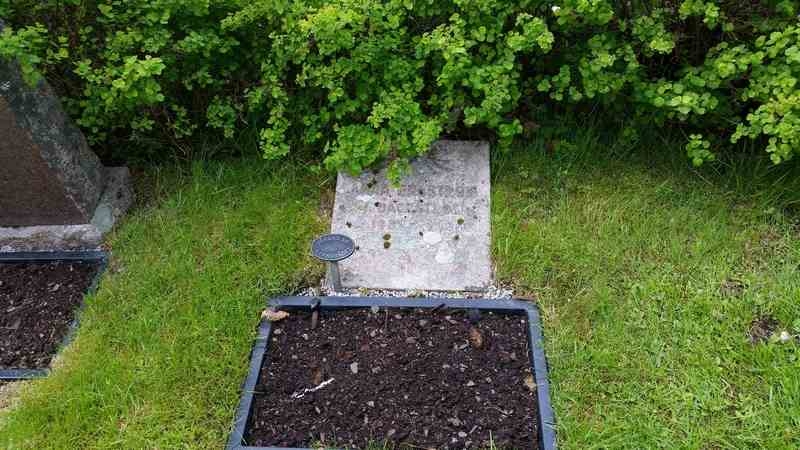 Grave number: 1 GL.8   335