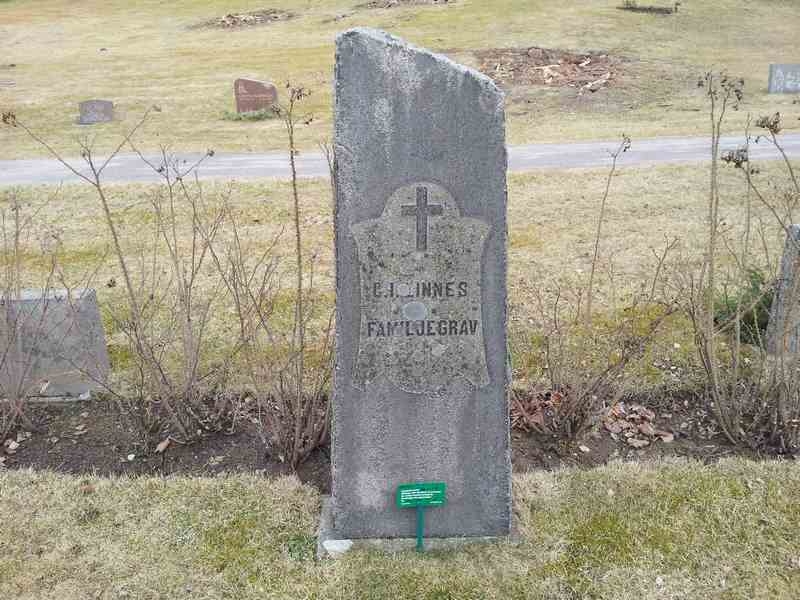 Grave number: 1 GL.4    12