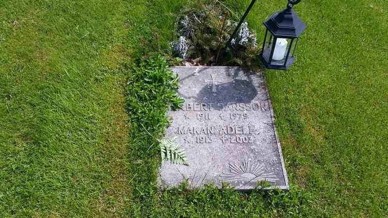 Grave number: 1 GL.8   382