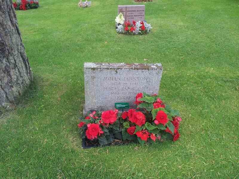 Grave number: 1 GL.9   172