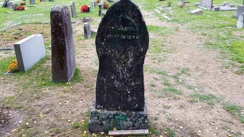 Grave number: 3 V K4     1