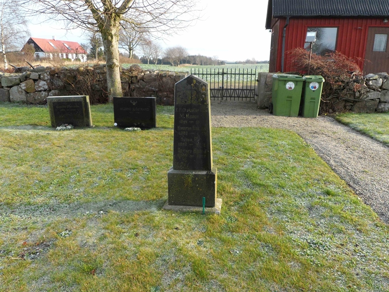 Grave number: BK B    82, 83, 84, 85, 86, 87
