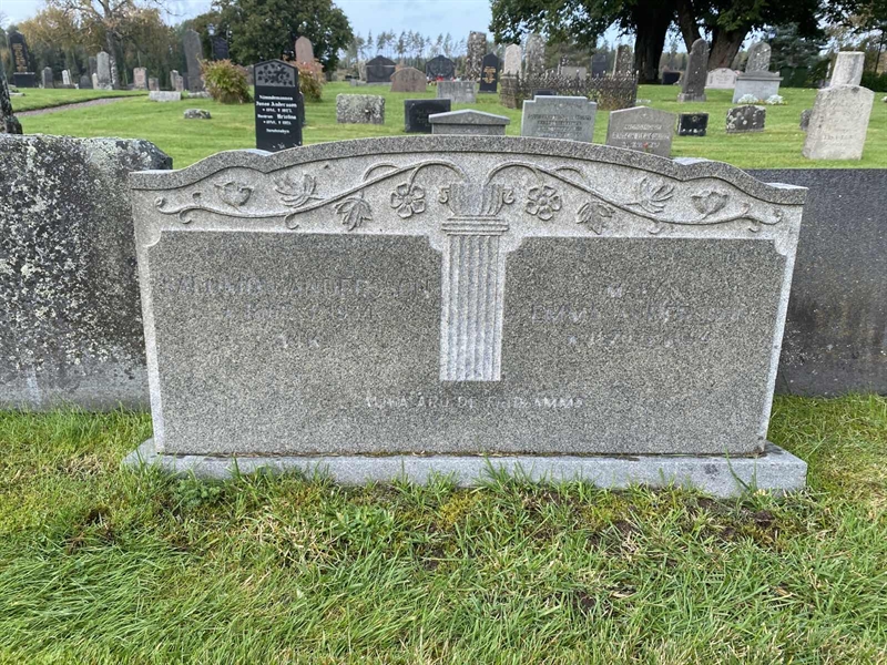 Grave number: 4 Me 01    38-39