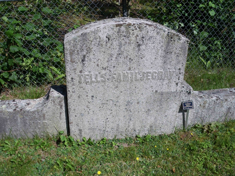 Grave number: SB 09     6