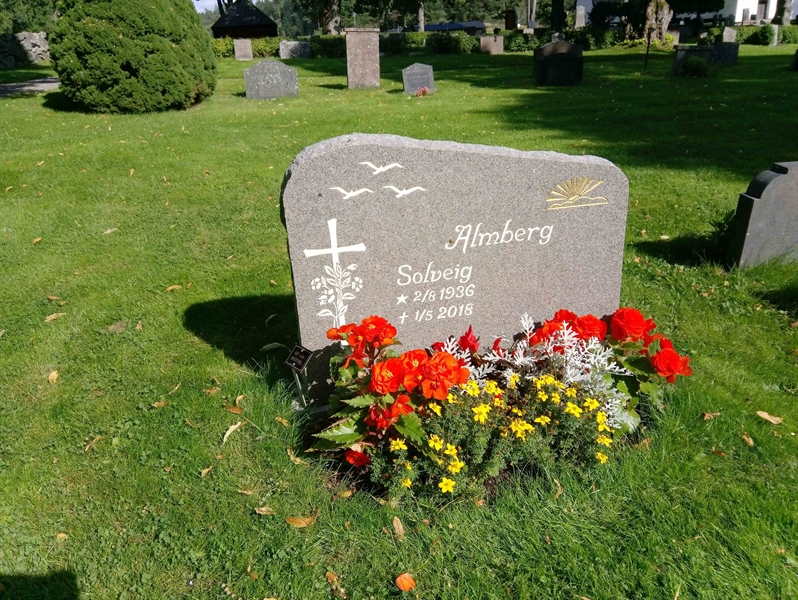 Grave number: GK H TABOR    28