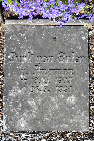 Grave number: 1 E    29-31