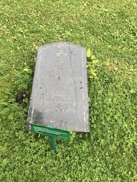 Grave number: UN G   166