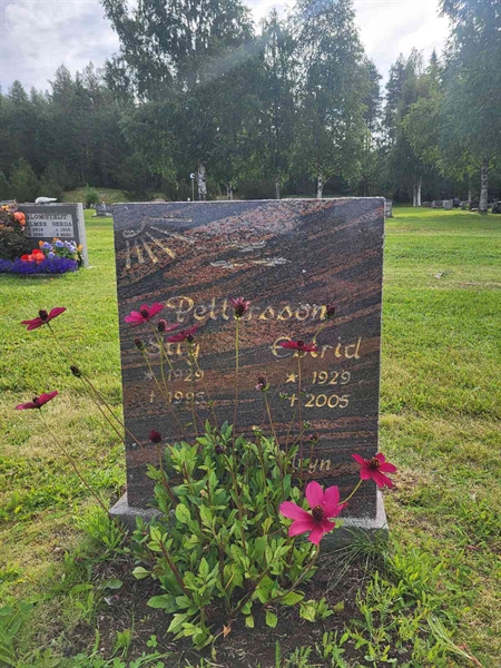 Grave number: 001 4  3142
