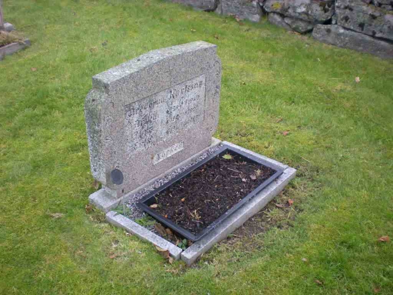 Grave number: M 001  0180